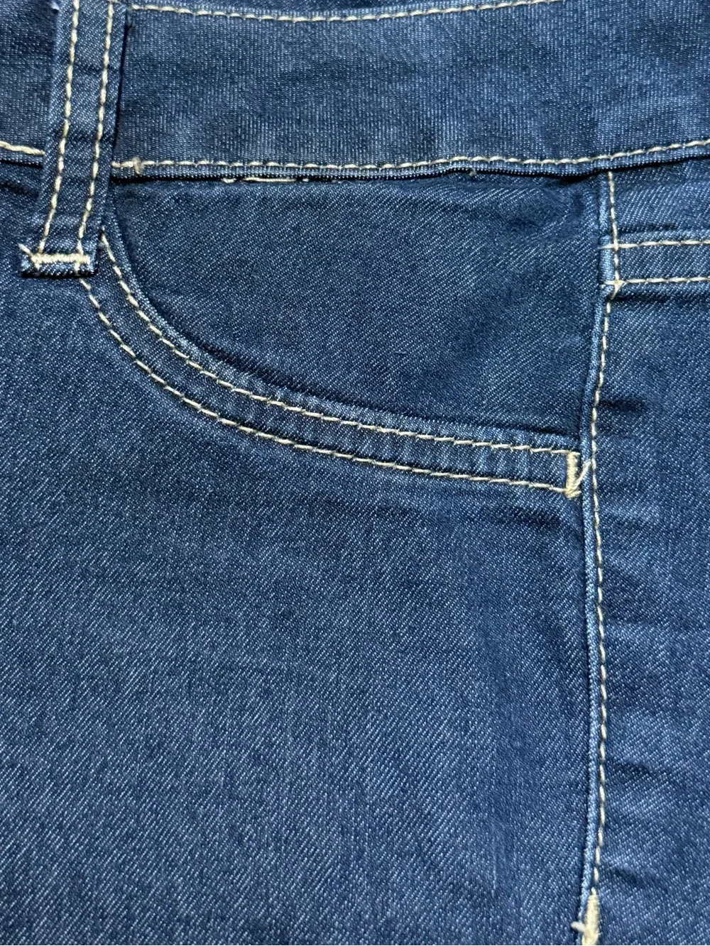 City Streets Jean Legging Shorts Women’s 3 Low Rise Dark Wash Cuffed Mid Thigh